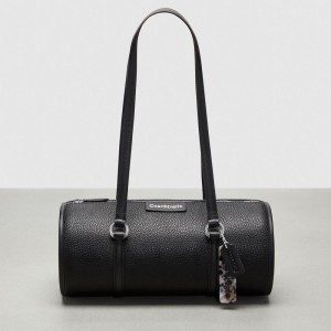 Coach Barrel Bag In Pebbled Coachtopia Leather Pretas | COH864752