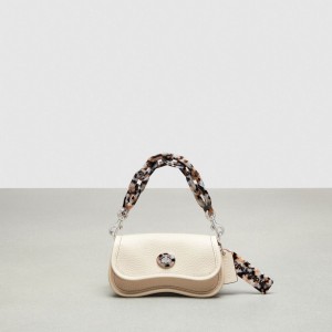 Coach Mini Wavy Dinky Bag With Crossbody Strap In Coachtopia Leather Bege | COH865360