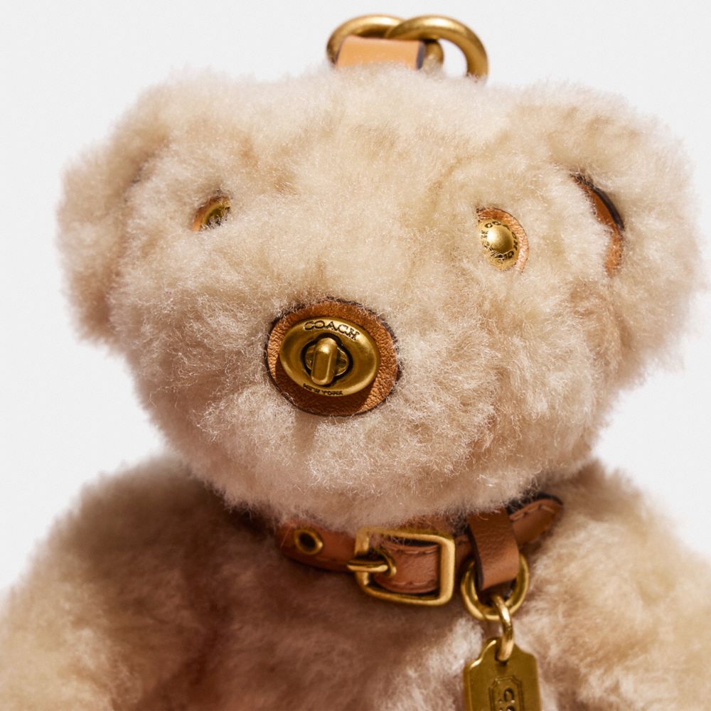 Coach Bear Bag Charm In Signature Shearling Bege | COH866435