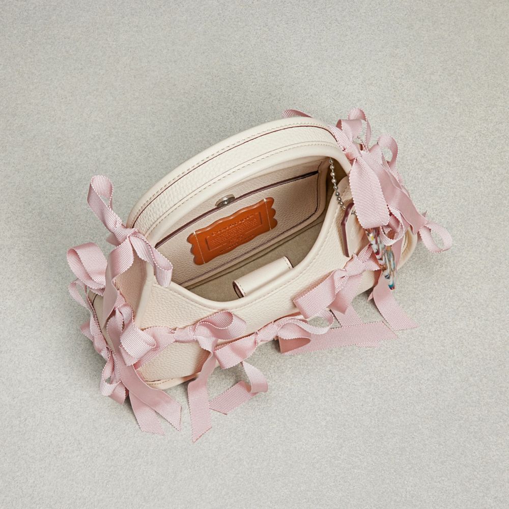 Coach Ergo Bag In Coachtopia Leather: Bows All Over Bege | COH864867