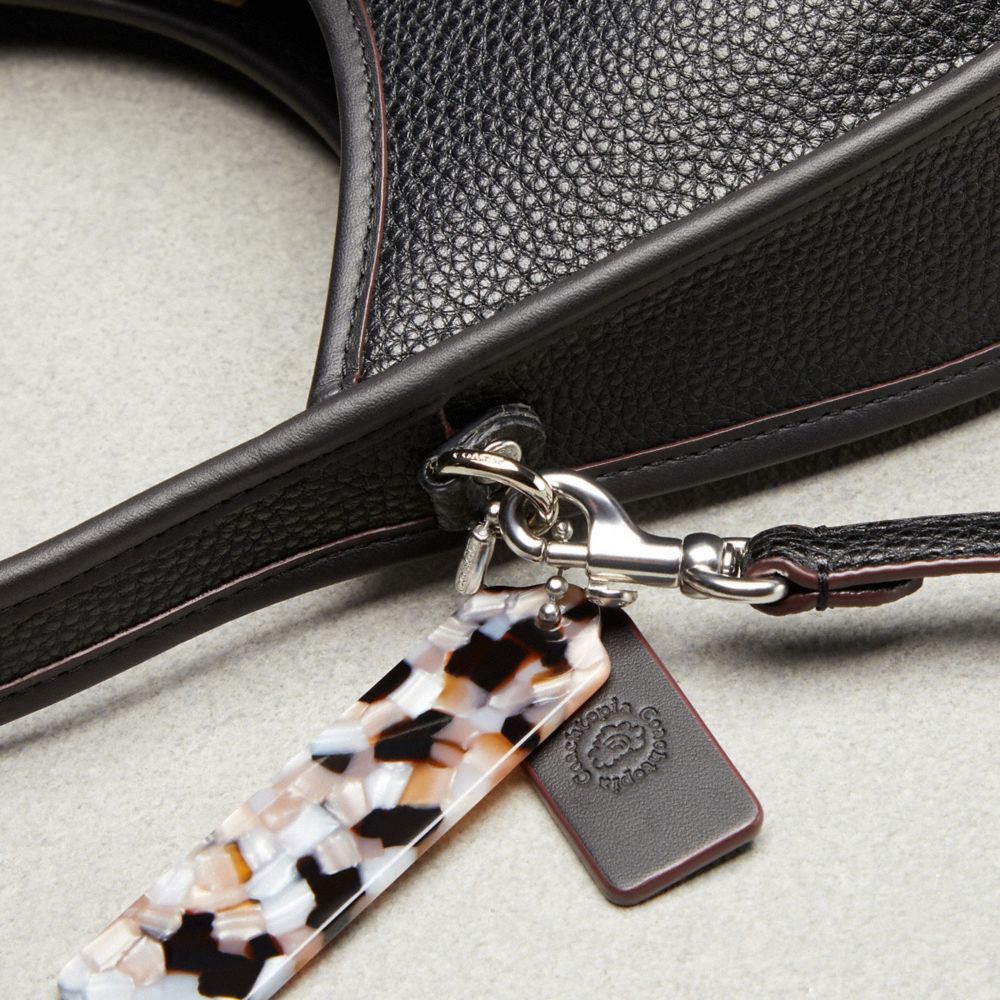 Coach Ergo Bag With Crossbody Strap In Pebbled Coachtopia Leather Pretas | COH865369