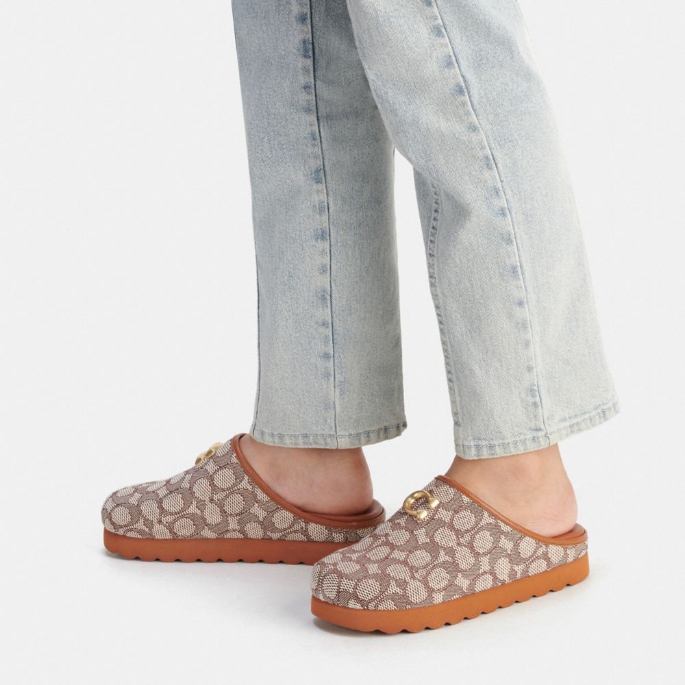 Coach Hadley Slipper In Signature Textile Jacquard Marrom | COH865784