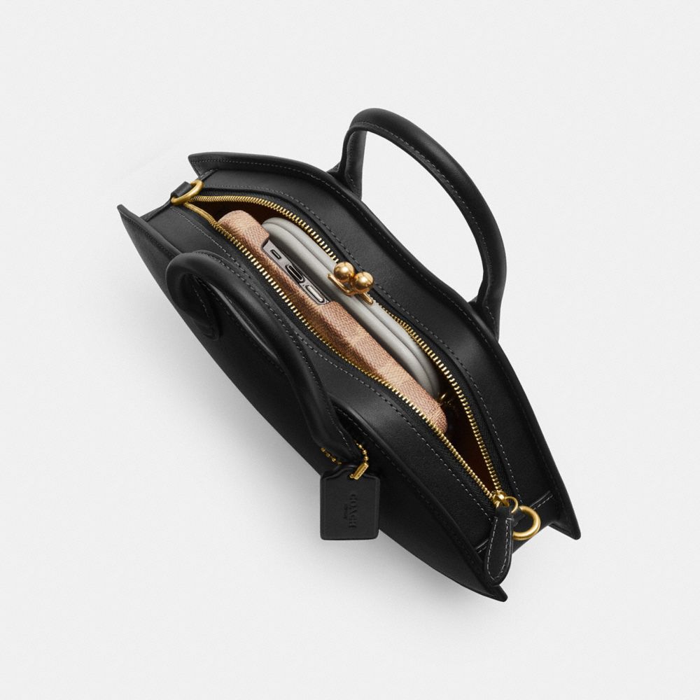 Coach Lip Bag Pretas | COH864866