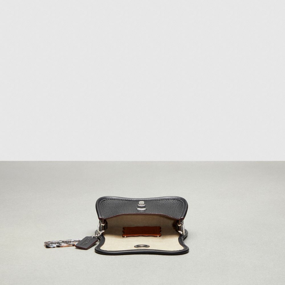 Coach Mini Wavy Dinky Bag With Crossbody Strap In Coachtopia Leather Pretas | COH865269
