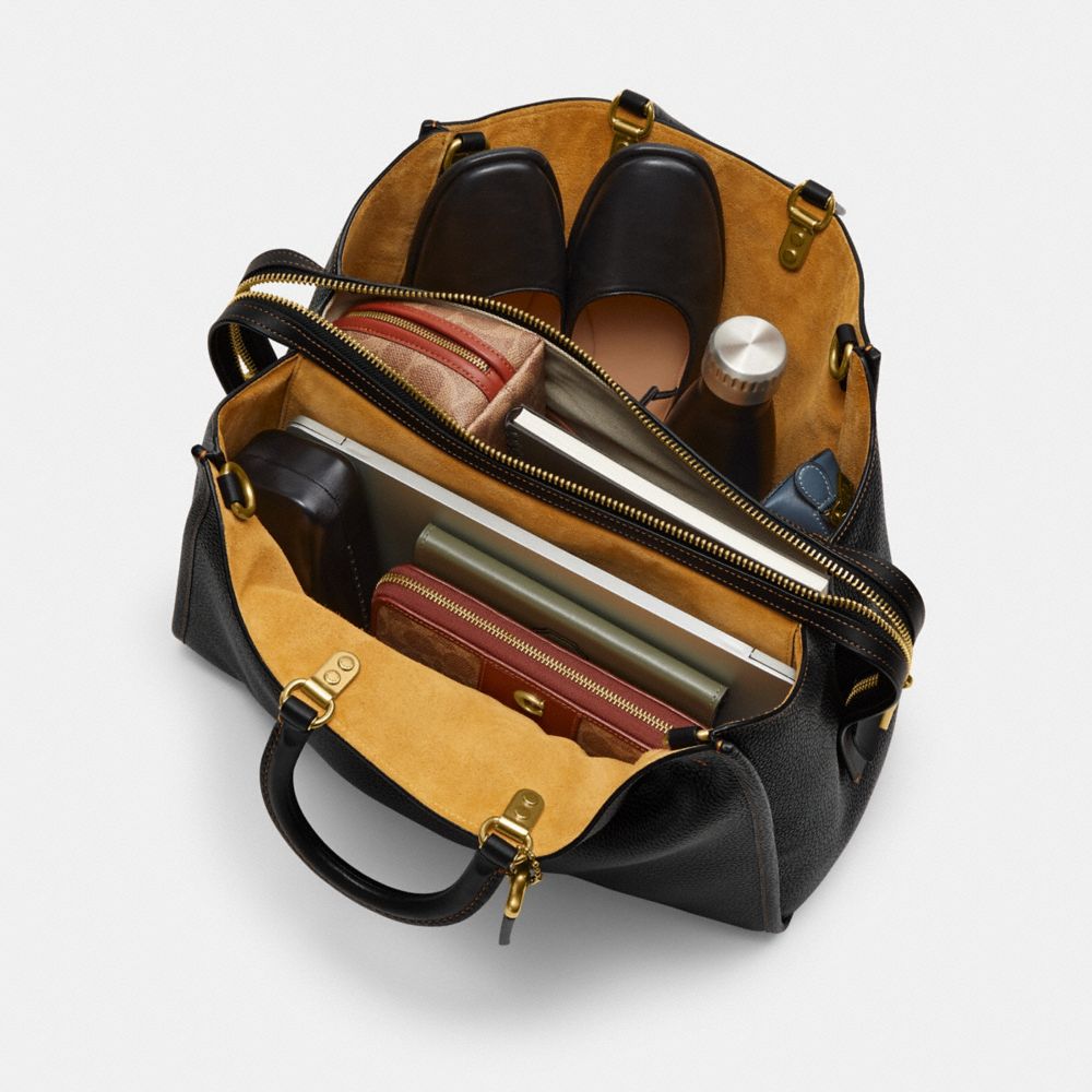 Coach Rogue Bag 39 In Regenerative Leather Pretas | COH865161