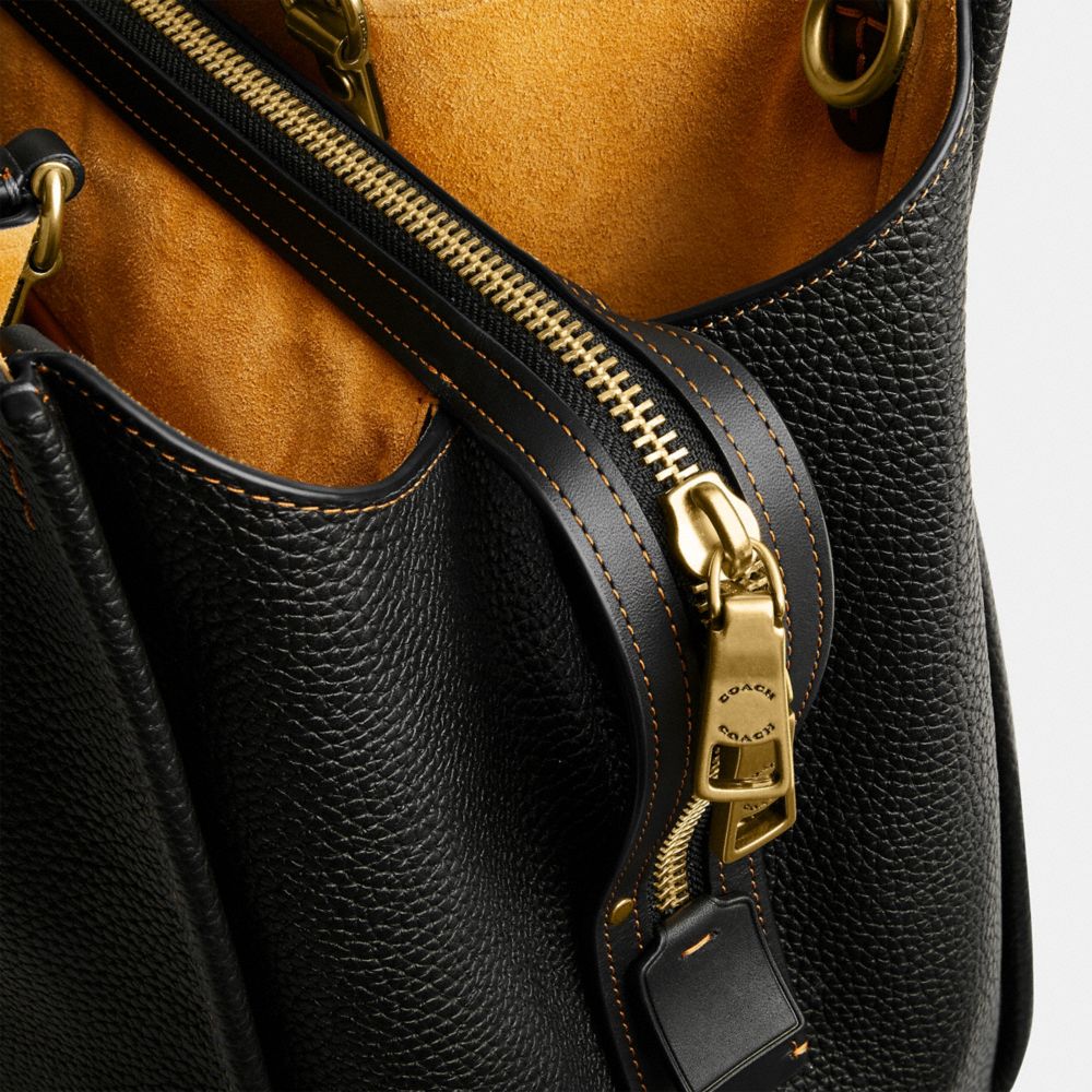 Coach Rogue Bag 39 In Regenerative Leather Pretas | COH865161