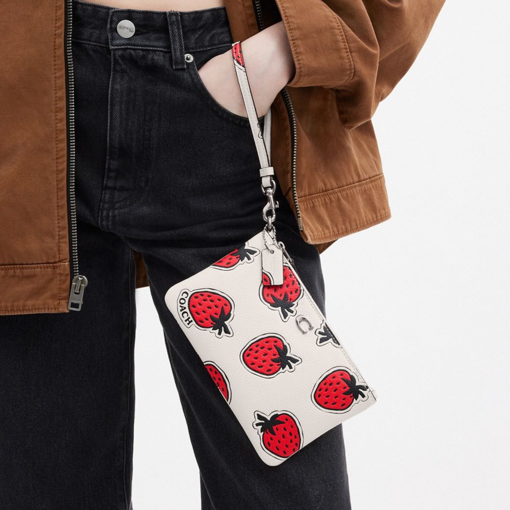 Coach Small Wristlet With Strawberry Print Prateadas Multicoloridas | COH865646