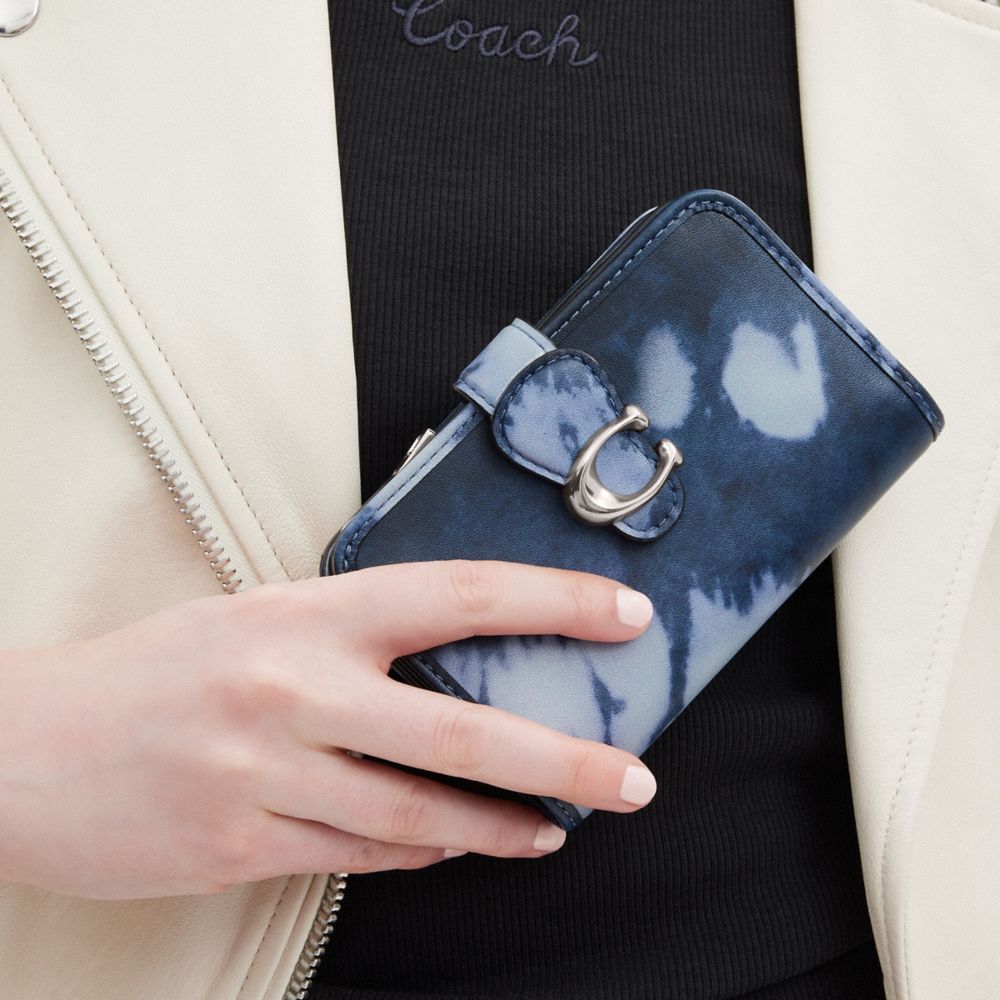 Coach Tabby Medium Wallet With Tie Dye Print Prateadas Azul Marinho | COH865511