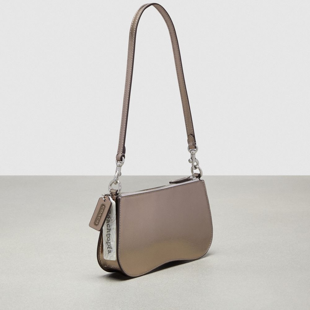 Coach Wavy Baguette Bag In Metallic Coachtopia Leather Cinzentas Metal | COH864767