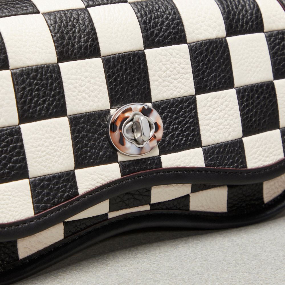 Coach Wavy Dinky Bag In Patchwork Checkerboard Upcrafted Leather Pretas | COH864970