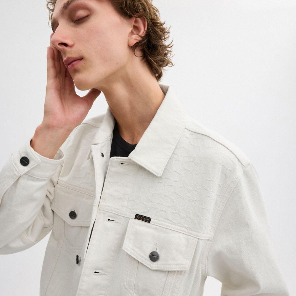 Coach White Denim Trucker In Organic Cotton Branco | COH866880